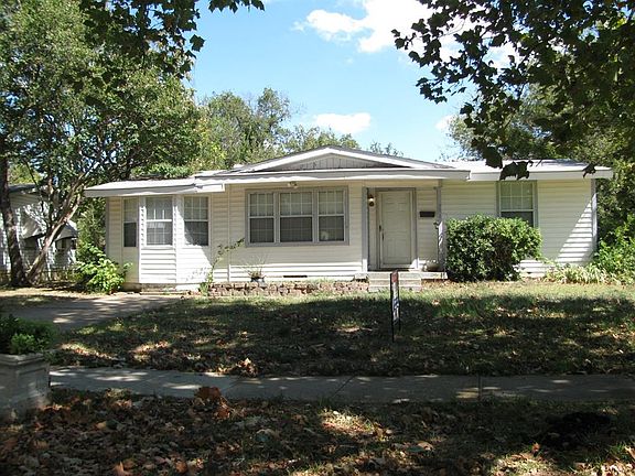 2nd image of 734 Huddleston Dr