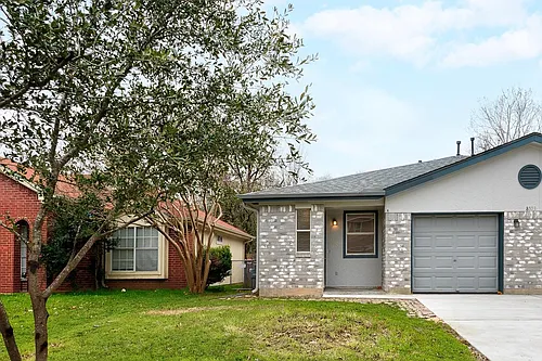 8103 Willet Trl Photo 1