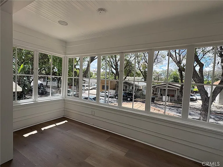 125 W Valencia Dr #A — Photo 19