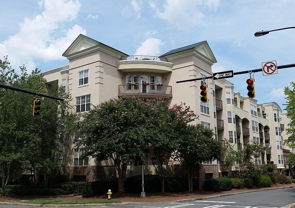 Top floor corner unit