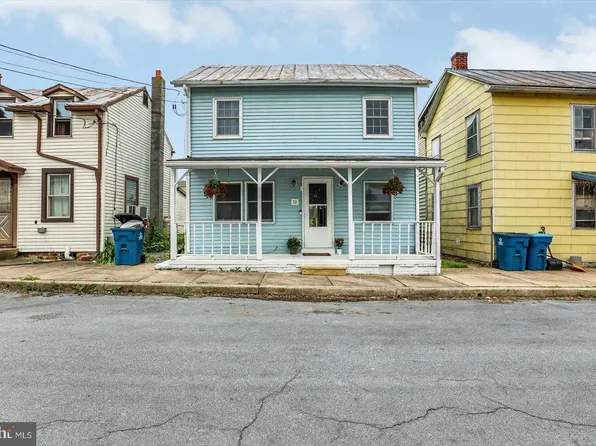 11 N Water St, Franklintown, PA 17323