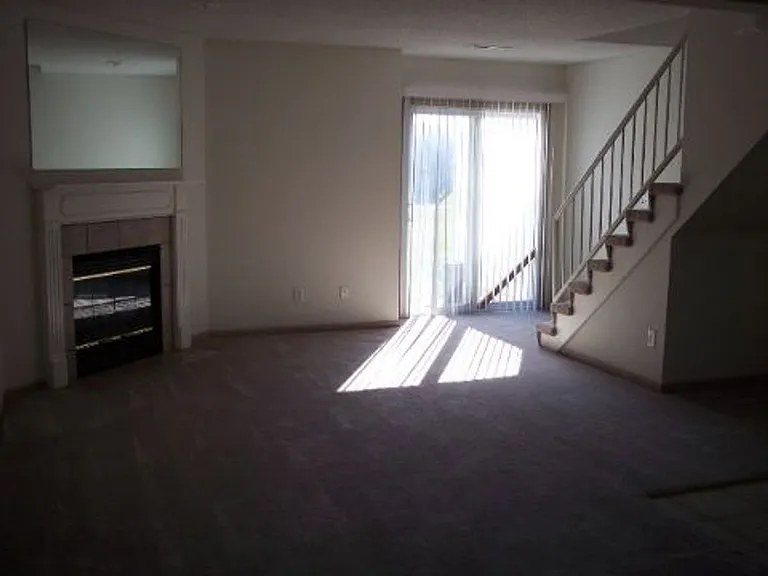 115 Polk St #B — Photo 2