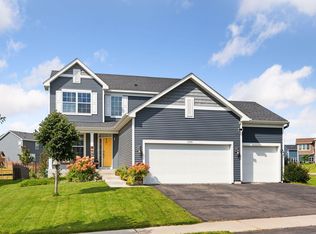 1250 Maple Ln, Carver, MN 55315