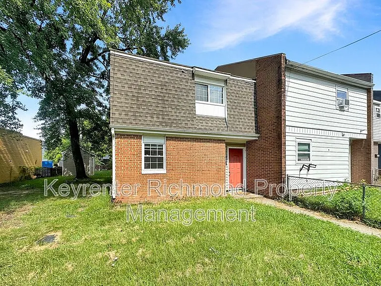 1402 Mechanicsville Tpke — Photo 1