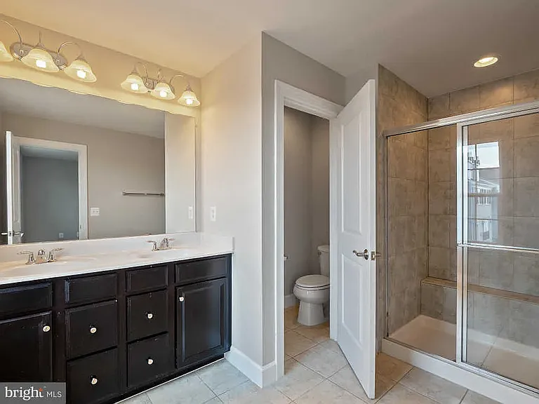 10715 Caledonia Meadow Dr — Photo 7