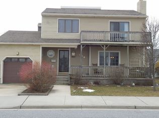 408 N Surrey Ave, Ventnor, NJ 08406
