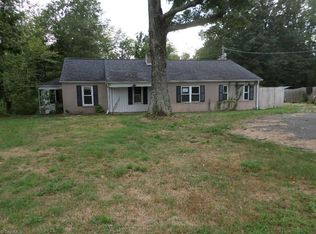 1899 Fancy Gap Rd, Mount Airy, NC 27030