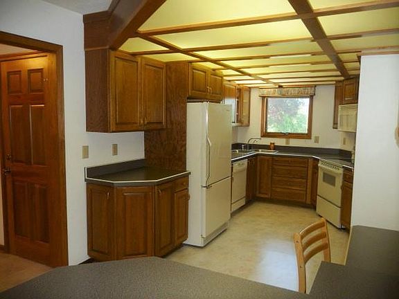 5th image of 6153 Dutch Ln