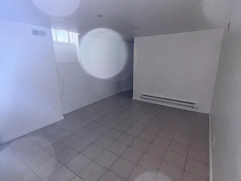 254 S 10th St #1-R — Photo 13