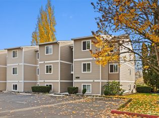 12423 NE 131st Ct #E 301, Kirkland, WA