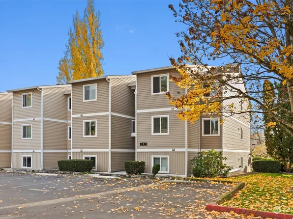 12423 NE 131st Court #E301, Kirkland, WA 98034