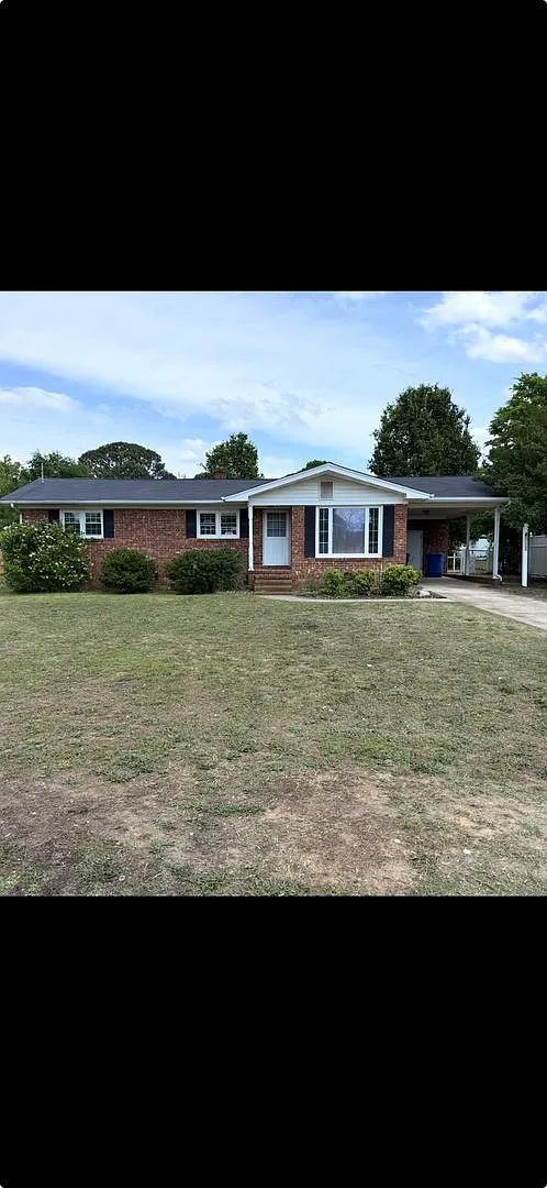 2039 Ironwood ~ Lafayette Village Fayetteville NC 28304 — Photo 1