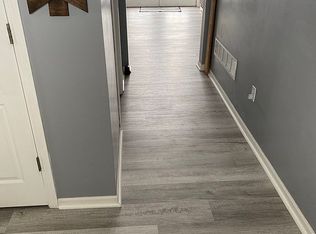 6738 Ar #109, Centralia, MO 65240