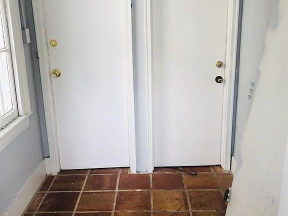 2nd image of 510 Price St