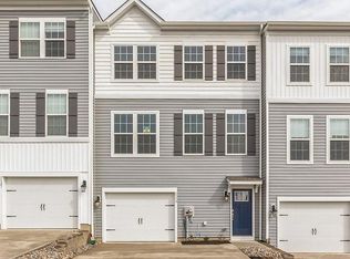 1129 Turnstone Dr #1129, Fogelsville, PA 18051