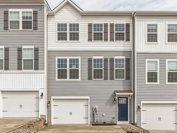 1129 Turnstone Dr #1129, Fogelsville, PA 18051