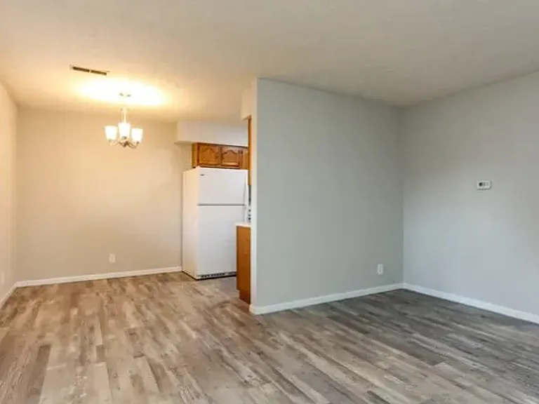 2956 Auburn Rd — Photo 10