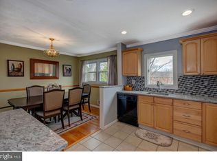 118 Spring Crest Dr, Hightstown, NJ 08520