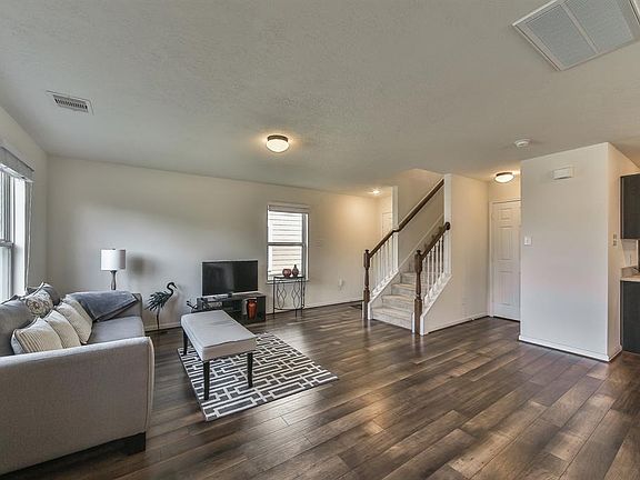 5th image of 1119 Grassy View Dr