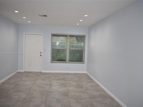 3rd image of 117 NE 30th Ct APT 1