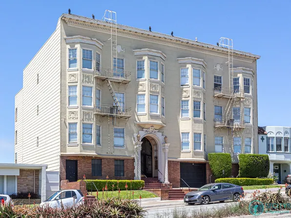 2275 19th Ave APT 17, San Francisco, CA 94116