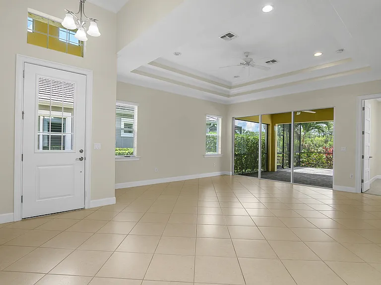 7162 Dominica Dr — Photo 10