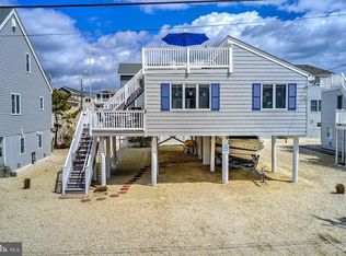 9 W 86th St, Brant Beach, NJ 08008