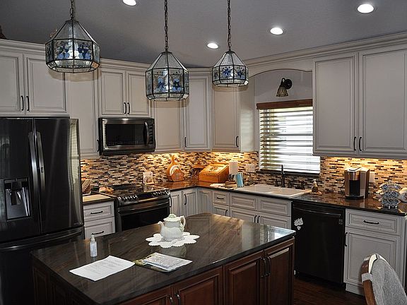 4th image of 1201 Indian Oaks Dr