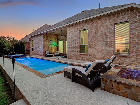 4th image of 5906 Vineyard Creek Ln