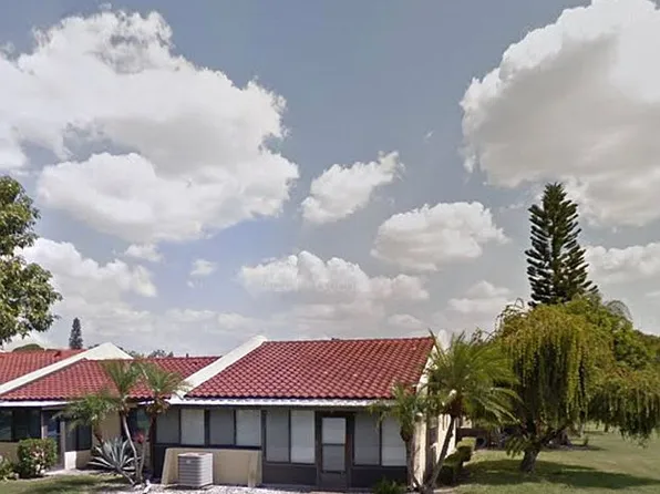 1210 56th St W, Bradenton, FL 34209