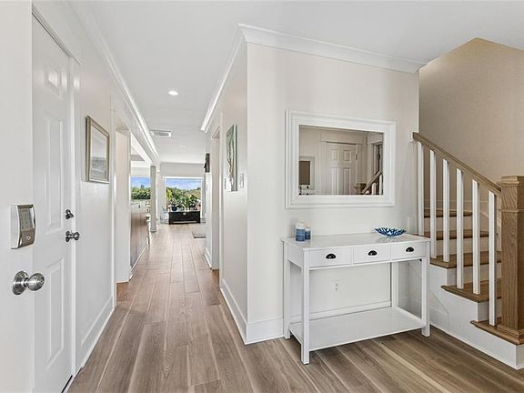 3rd image of 3944 Whispering Oaks Pl