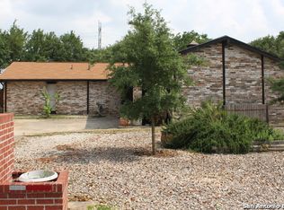 222 La Jolla Dr, Live Oak, TX 78233