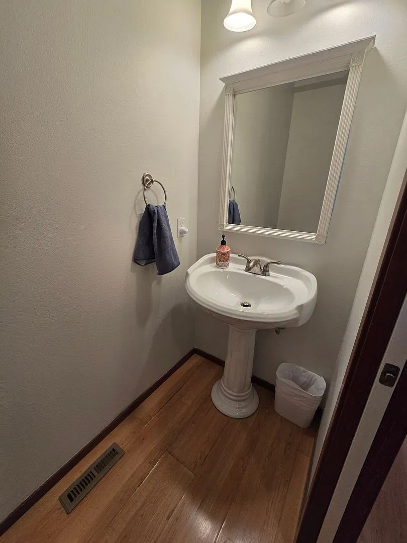 3 bedroom, 2.5 Bathroom Duplex! — Photo 4