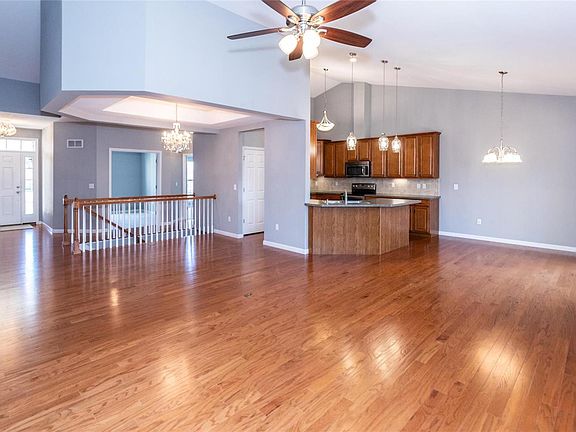 2nd image of 5254 Hollow Wood Ct