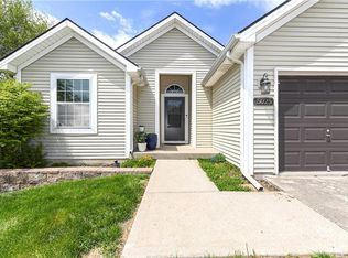 5025 NW Nantucket Dr, Blue Springs, MO 64015