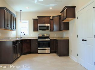 263 Azalea Dr, Oak Grove, KY 42262