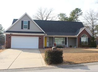 190 Streamfall Ct, Raeford, NC 28376