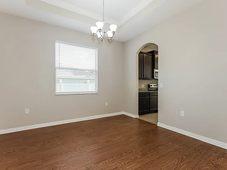 3911 Constantine Loop — Photo 5