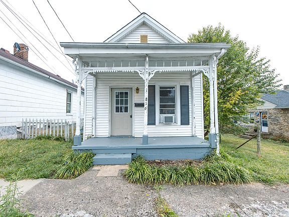 3rd image of 814-816 E 8th St