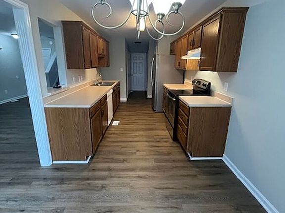 5th image of 3858 Sugar Creek Dr