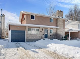 58 Cliff Cres, Kingston, ON K7M 1A8