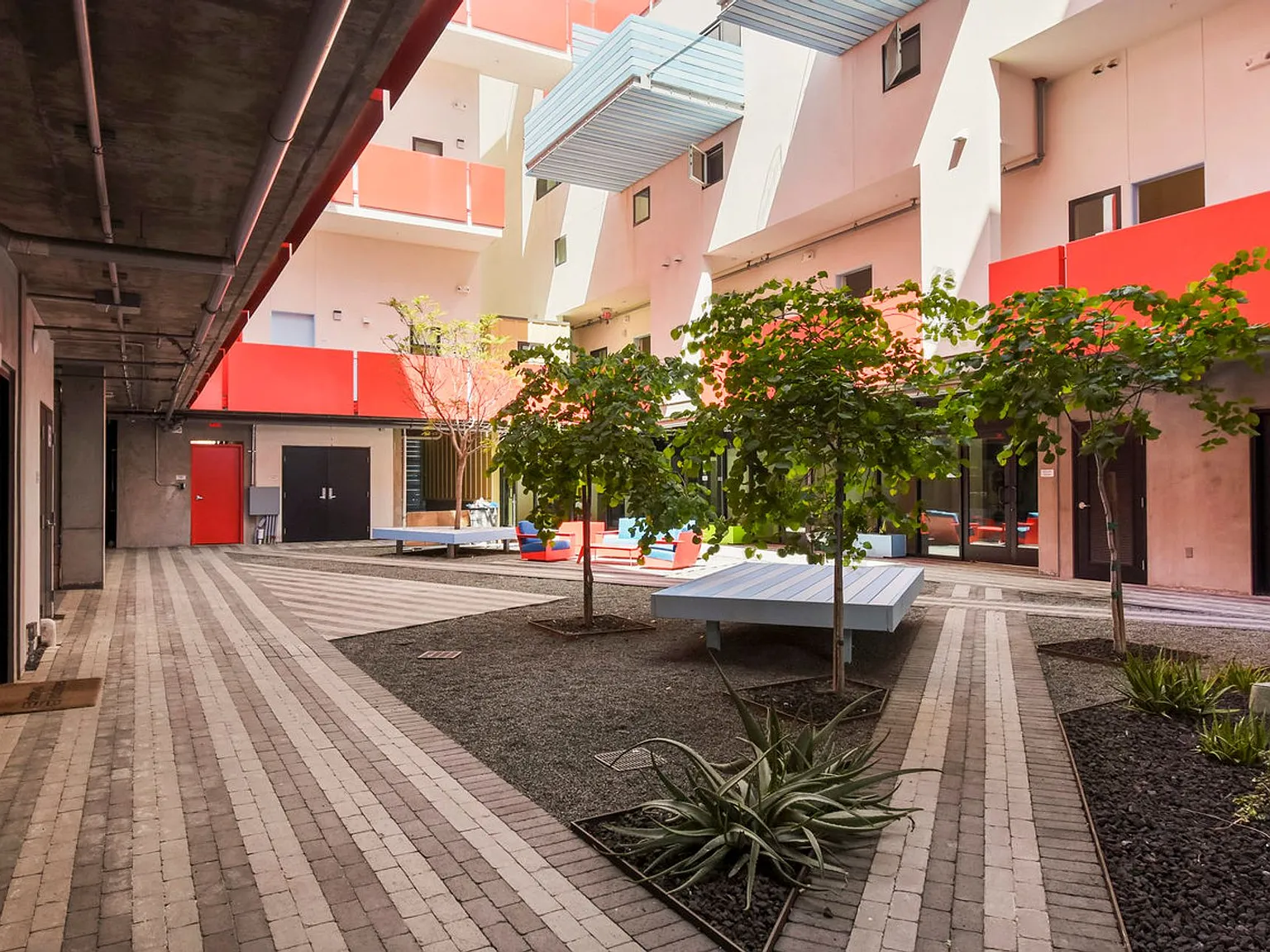 Los Patios — Photo 4