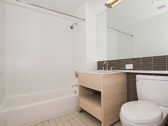 3rd image of 80 Dekalb Ave #24D
