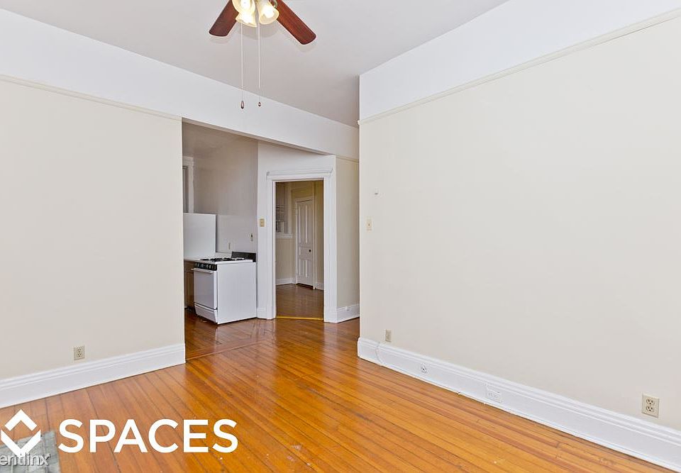 1st image of 328 W Dickens Ave APT 16