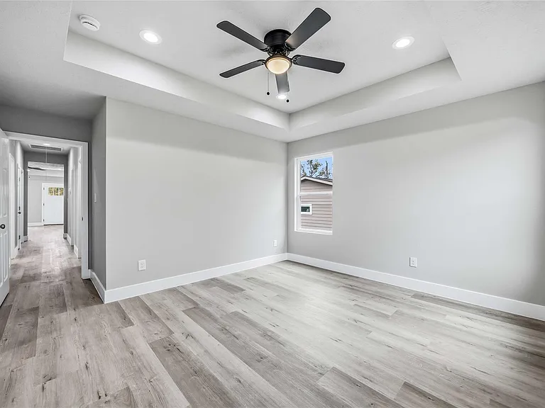 8512 Farqueson St — Photo 23