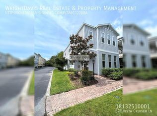 321 Vista Cruiser Ln, Oldsmar, FL 34677