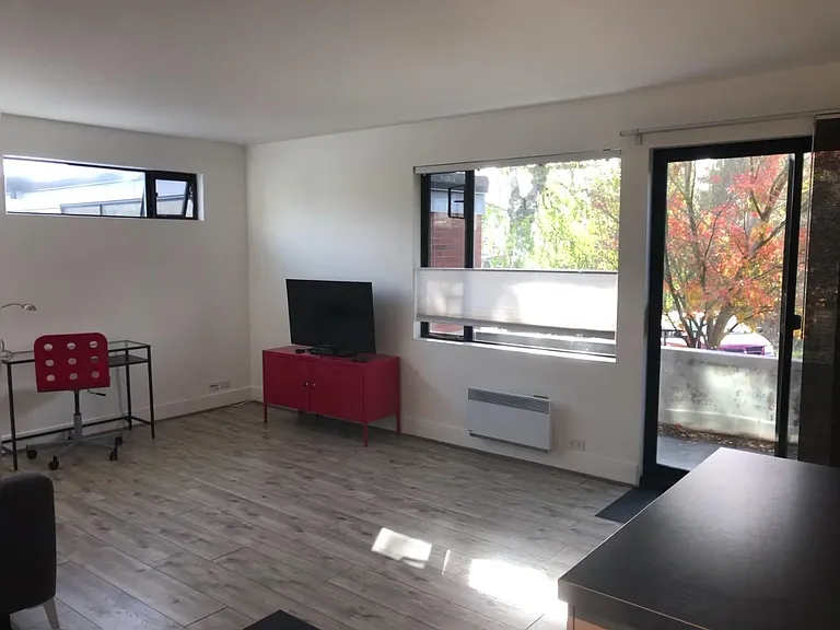 2404 Thorndyke Pl W #5 — Photo 5