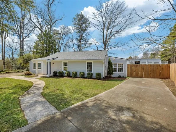 3940 Forrest Ct, Atlanta, GA 30341