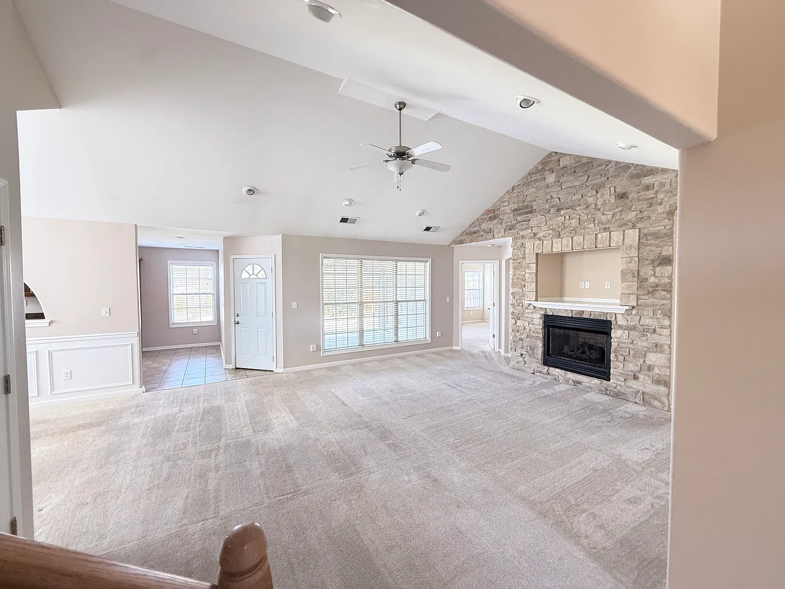 4 bed, 2089 sqft, $2,250 — Photo 4