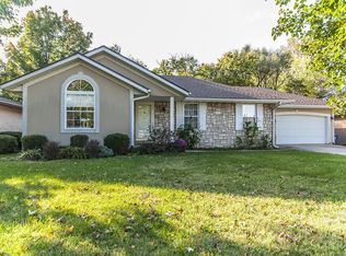 2257 S Kimbrough Ave, Springfield, MO 65807